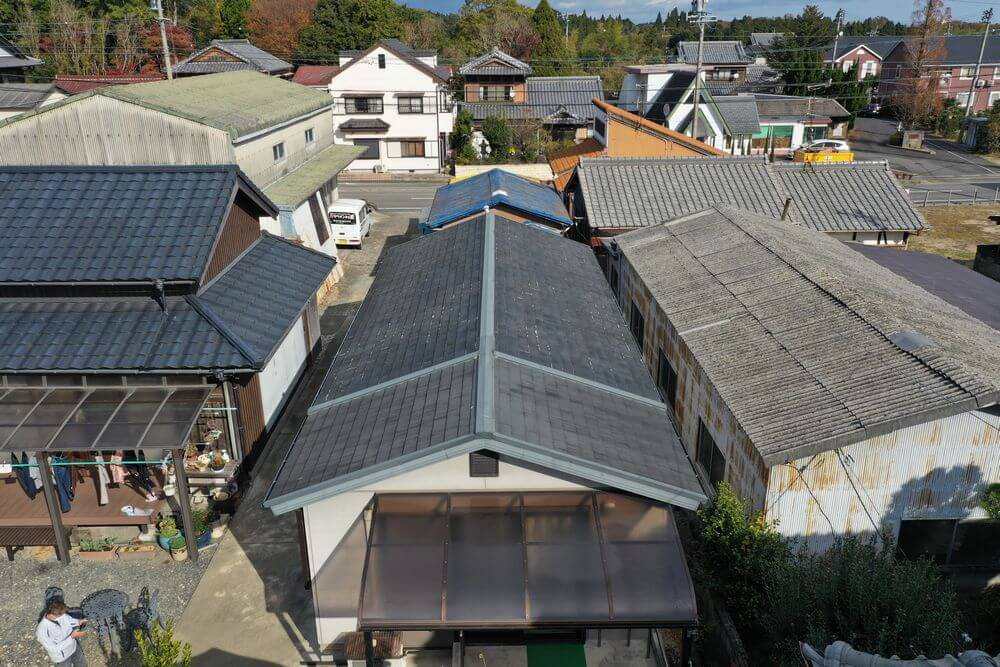 施工前(屋根) 4 (1) 屋根葺き替え:リペイント匠