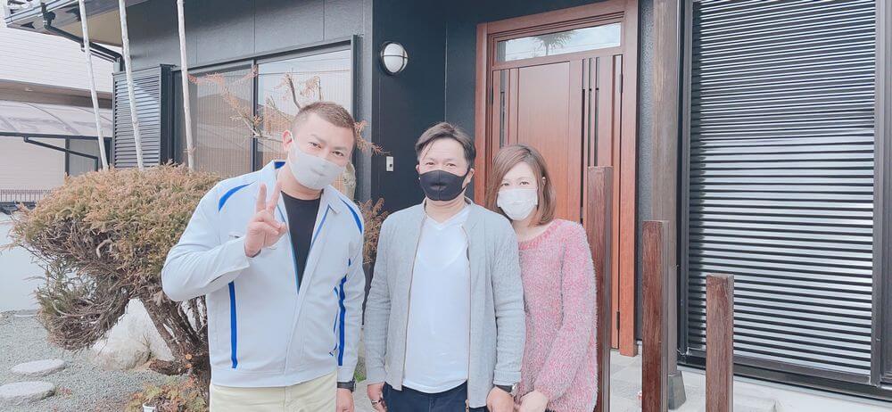 リペイント匠、生駒市K様お客様との写真