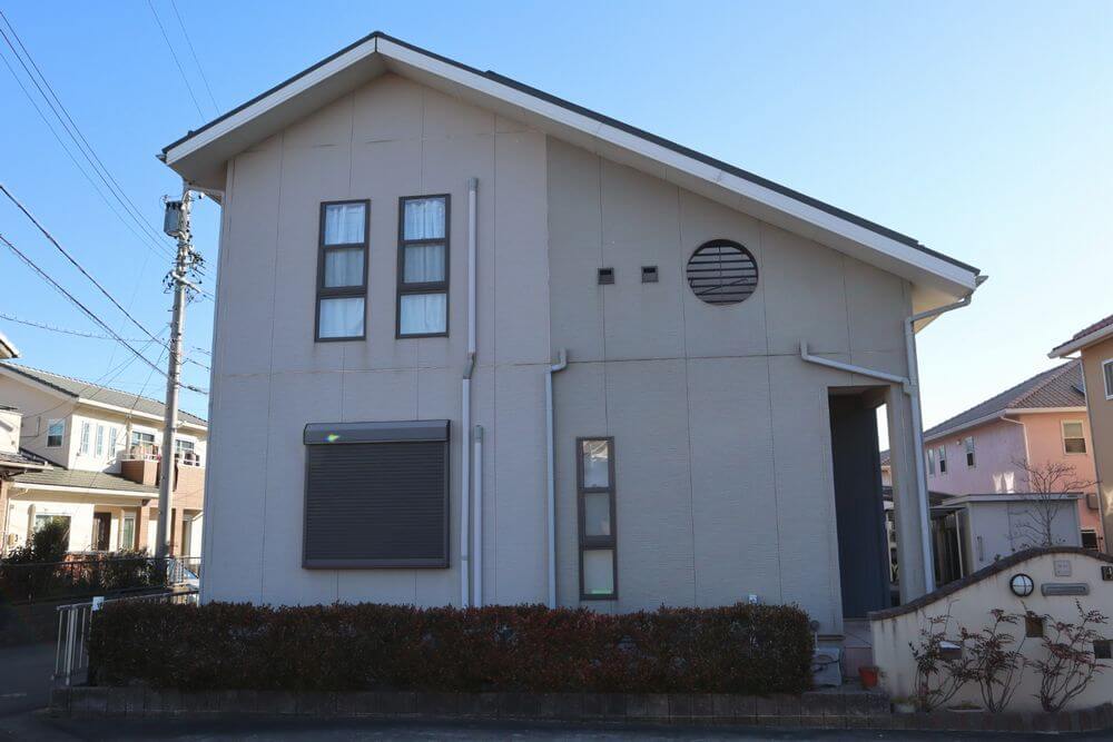 施工前 2 (6) (1) リペイント匠、屋根塗装、外壁塗装前、ガイナ