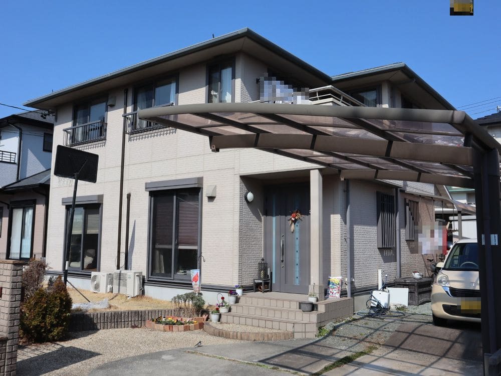 生駒市_Y様_全体_施工前 生駒市の外壁塗装、屋根塗装をリペイント匠が施工した写真
