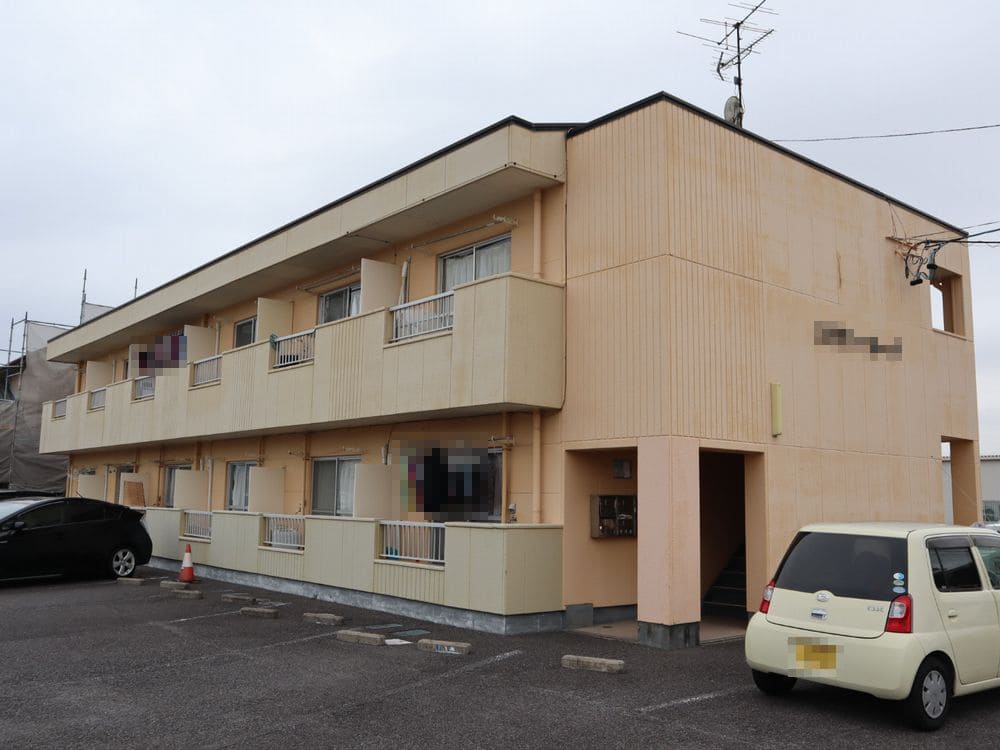 生駒市_F様_施工前3 生駒市の外壁塗装、屋根塗装をリペイント匠が施工した写真