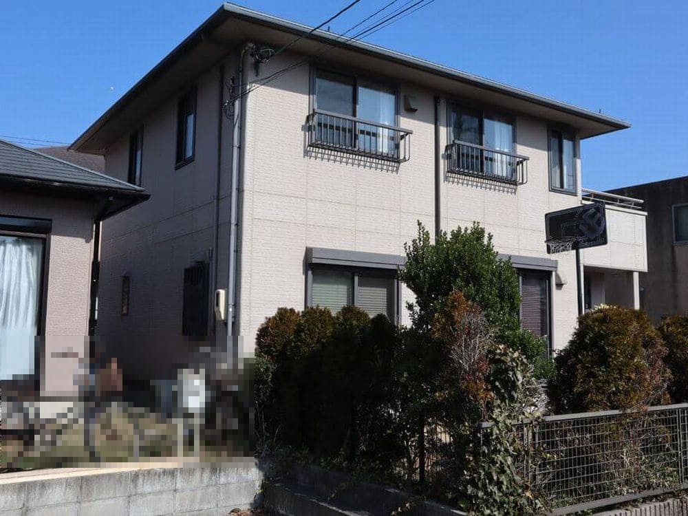 生駒市_Y様_全体_施工前2 生駒市の外壁塗装、屋根塗装をリペイント匠が施工した写真