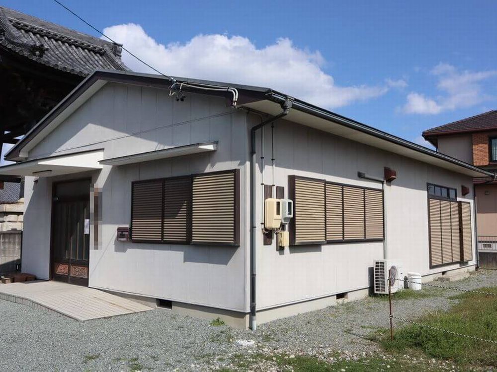 生駒市の外壁塗装をリペイント匠が施工した写真