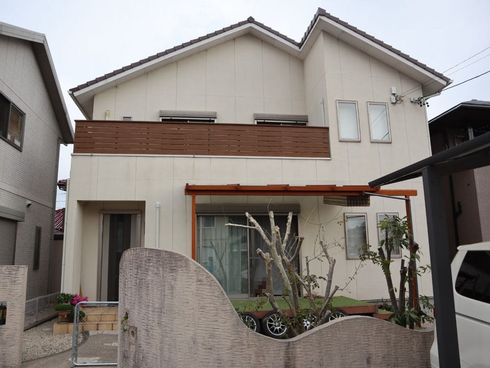 生駒市_全体_施工前 (1) 生駒市の外壁塗装をリペイント匠が施工した写真
