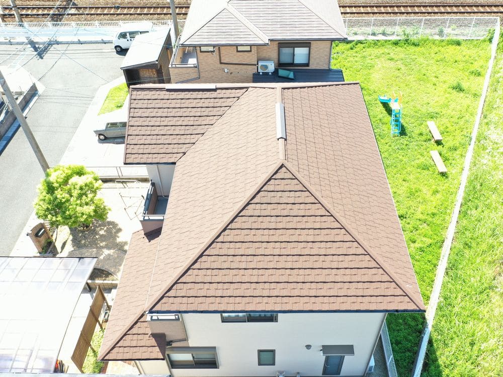 鈴鹿_施工後(屋根) 5 生駒市の外壁塗装、屋根カバー工事をリペイント匠が施工した写真