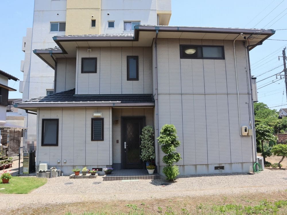 生駒市の外壁塗装をリペイント匠が施工した写真