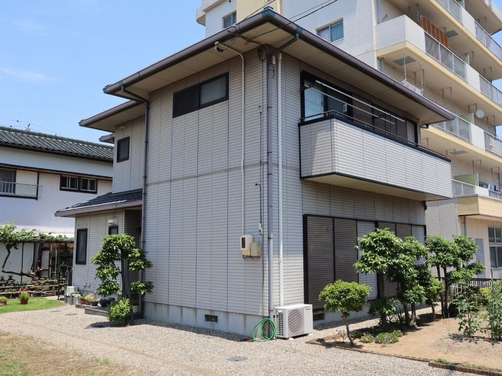 生駒市の外壁塗装をリペイント匠が施工した写真