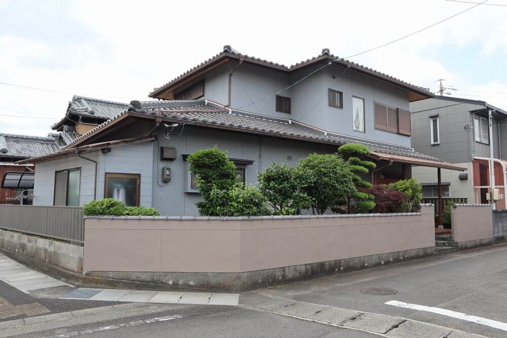 施工前 2 (3) (1) 生駒市、無機塗料、外壁塗装、リペイント匠