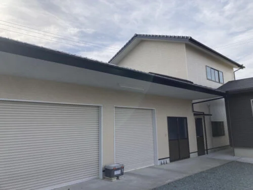 施行後2-500x375 生駒市の外壁塗装をリペイント匠が施工した写真