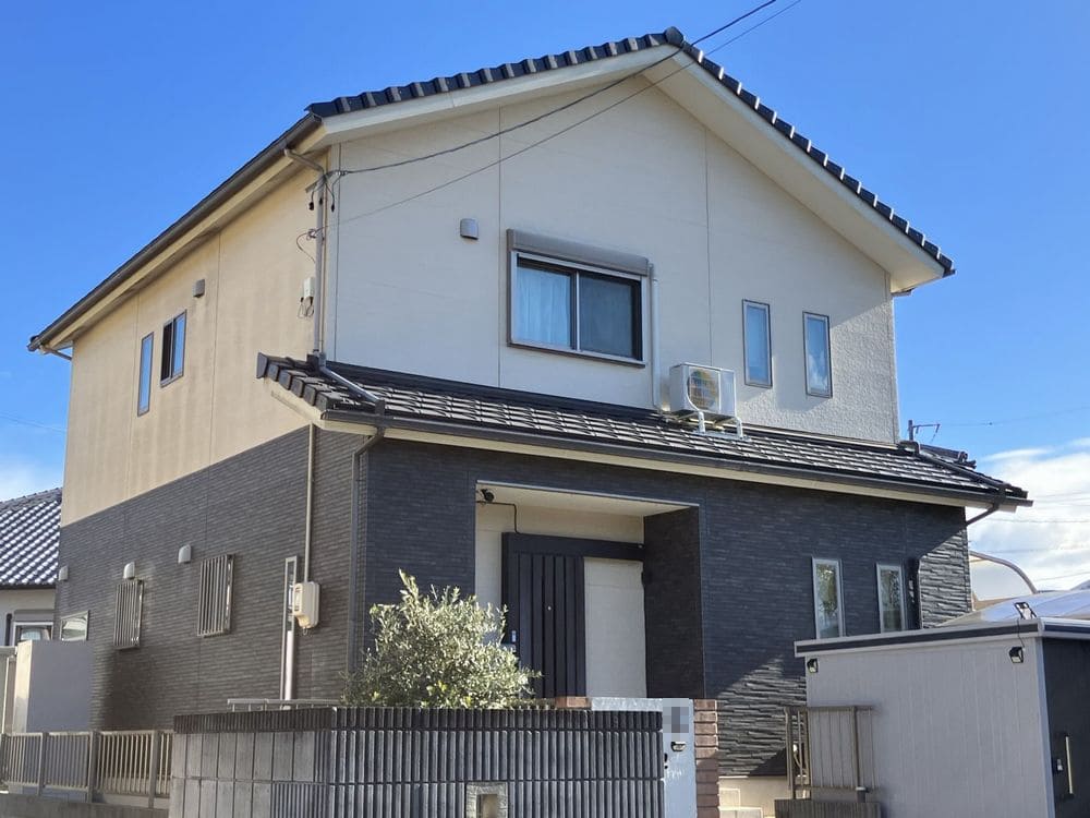 N様(多気郡)_施工前_外壁全体 多気郡の外壁塗装をリペイント匠が施工した写真