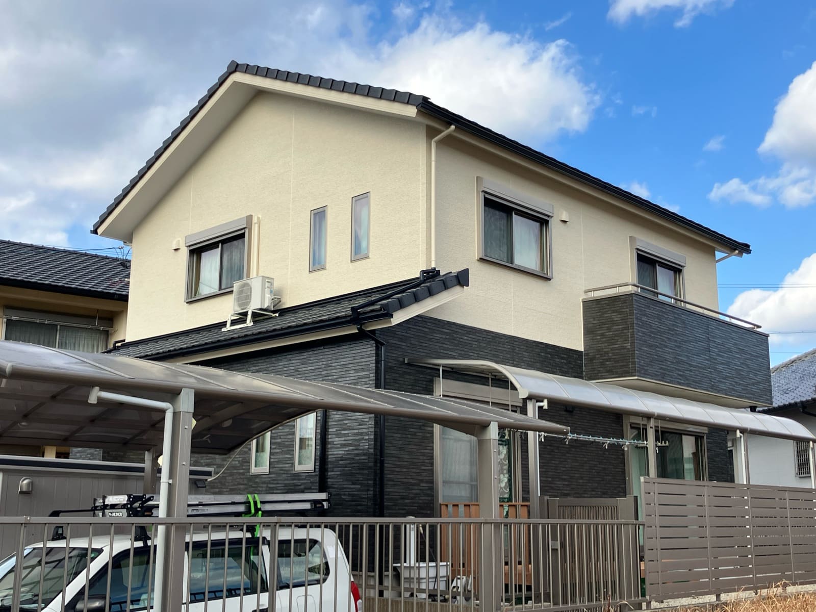 N様(多気郡)施工後_外壁全体 (2) 多気郡の外壁塗装をリペイント匠が施工した写真