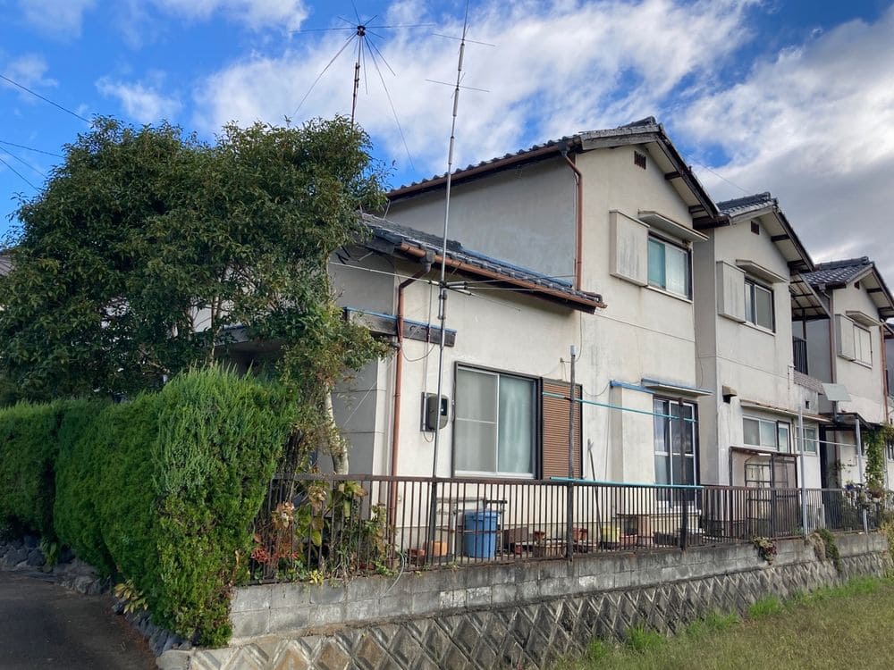 橿原市東高倉F様_施工前_外壁全体 (1) 橿原市 外壁塗装 リペイント匠