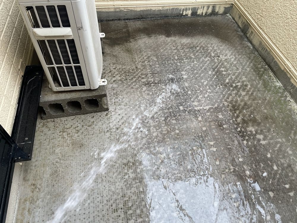 ベランダ高圧洗浄 生駒市 防水工事 リペイント匠