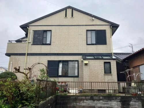 施工前_外壁全体-3-4-500x375 生駒市 外壁塗装 リペイント匠