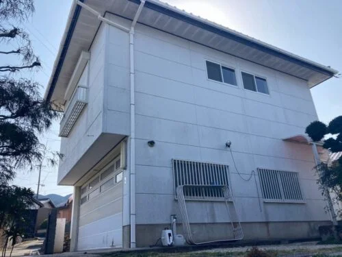 奈良市芸濃町T様_施工前_外壁全体-500x375 奈良市 外壁塗装 リペイント匠
