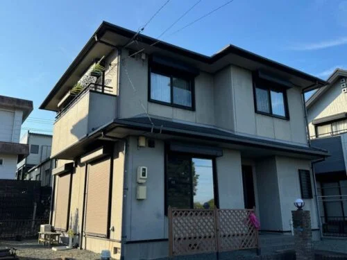 生駒市N様_施工前_外壁全体-2-500x375 生駒市 外壁塗装 リペイント匠