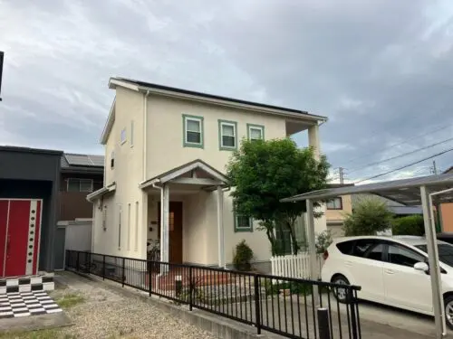 生駒市N様_施工前_外壁全体-3-500x375 生駒市 外壁塗装 リペイント匠