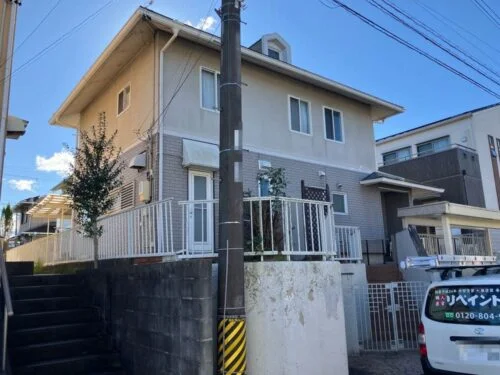 S様(奈良市)施工前_外壁全体2-500x375 奈良市の外壁塗装、屋根塗装をリペイント匠が施工した写真