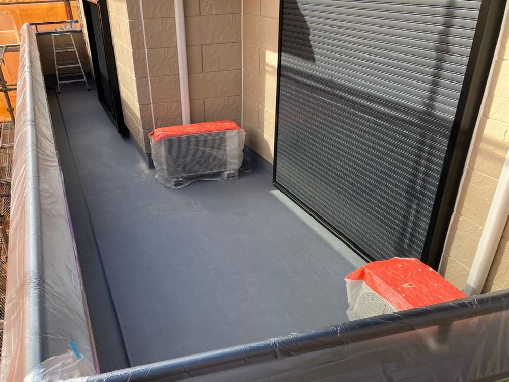 H様(奈良市)施工前_防水 ■奈良市の防水工事をした例 奈良市の防水工事をリペイント匠が施工した写真