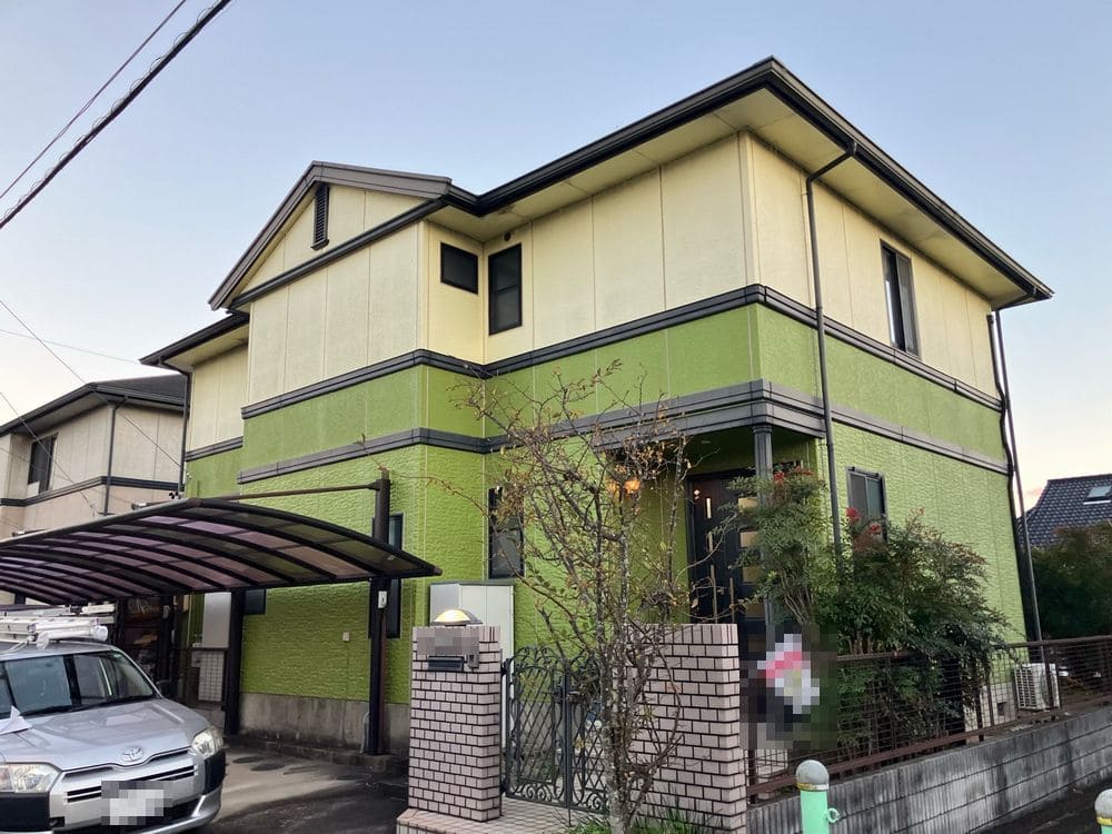 奈良市の外壁塗装、屋根カバー工事をリペイント匠が施工した写真