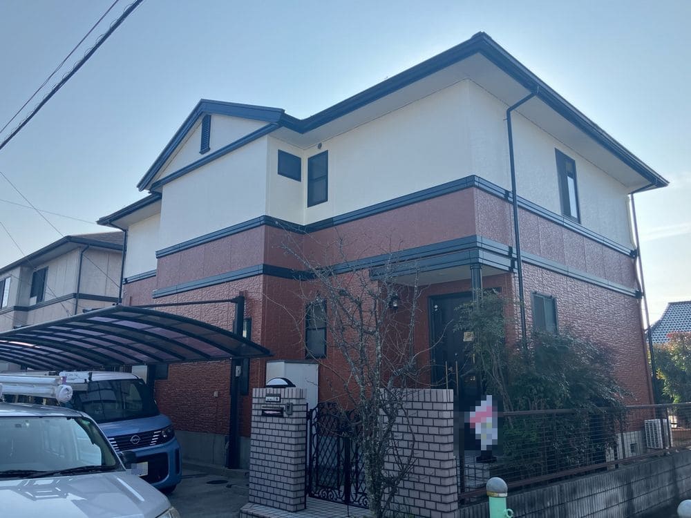 奈良市の外壁塗装、屋根カバー工事をリペイント匠が施工した写真