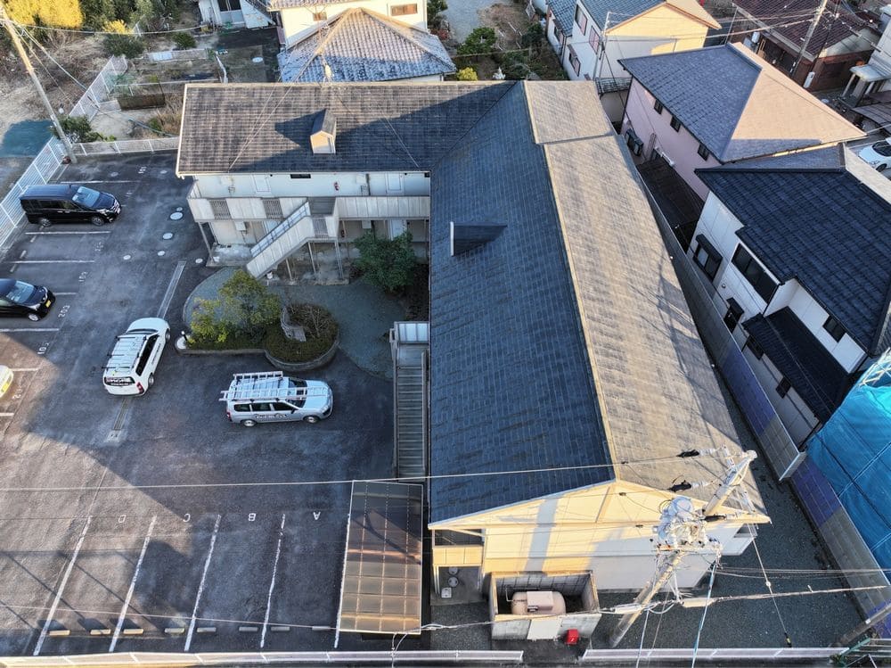 奈良市 F様 _施工前_屋根全体 (1) 奈良市の外壁塗装、屋根カバー工事をリペイント匠が施工した写真