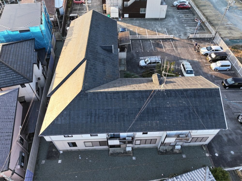 奈良市 F様 施工前_屋根全体 (2) 奈良市の外壁塗装、屋根カバー工事をリペイント匠が施工した写真
