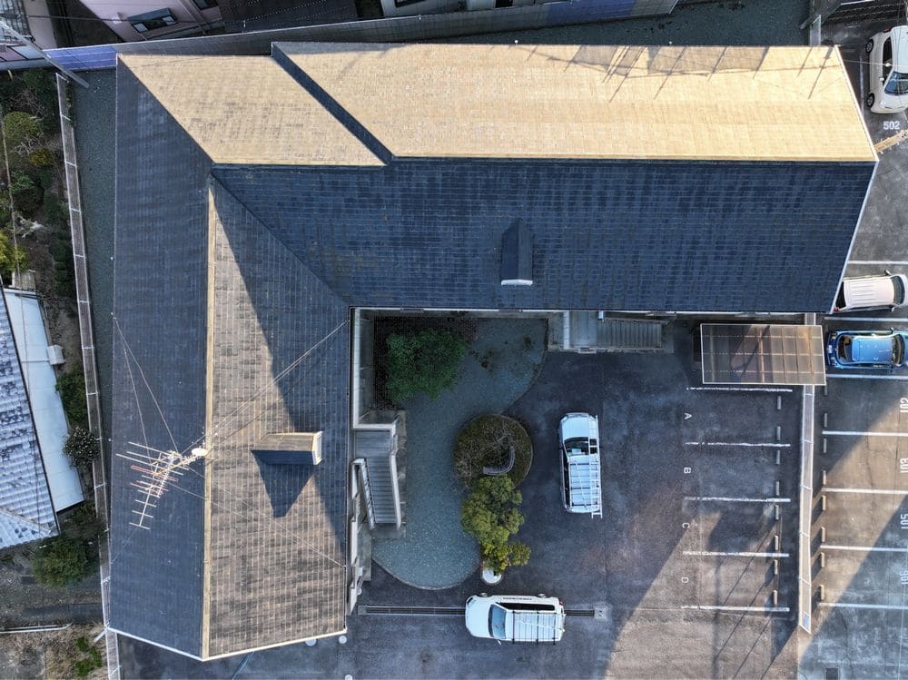 奈良市 F様 施工前_屋根全体 奈良市の外壁塗装、屋根カバー工事をリペイント匠が施工した写真