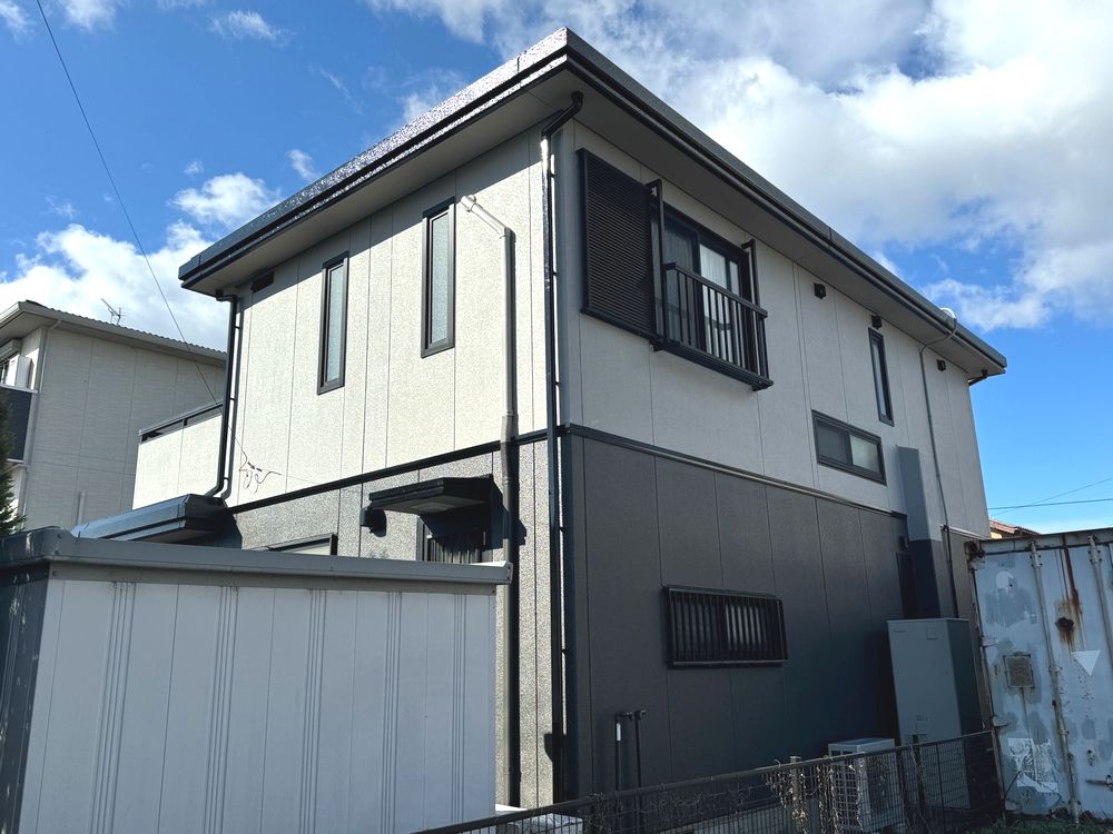 K様(奈良市石塚町)施工後_外壁全体 (2) ■奈良市の外壁屋根塗装をした例 奈良市の外壁塗装をリペイント匠が施工した写真