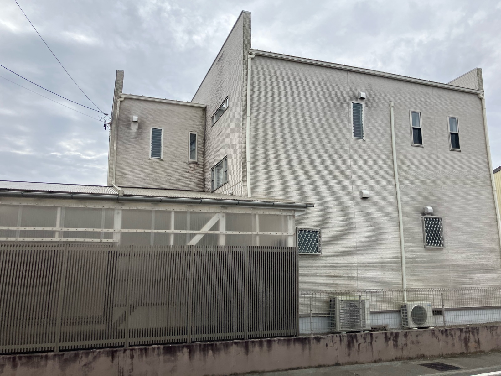 M様(橿原市)施工前_外壁2 橿原市の外壁塗装、屋根塗装をリペイント匠が施工した写真