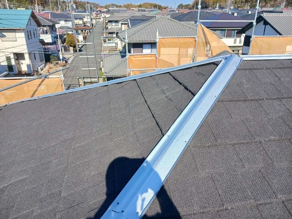 奈良市M様 本体(施工後1)_棟板金(板金取付1) 奈良市の外壁塗装、屋根カバー工事をリペイント匠が施工した写真
