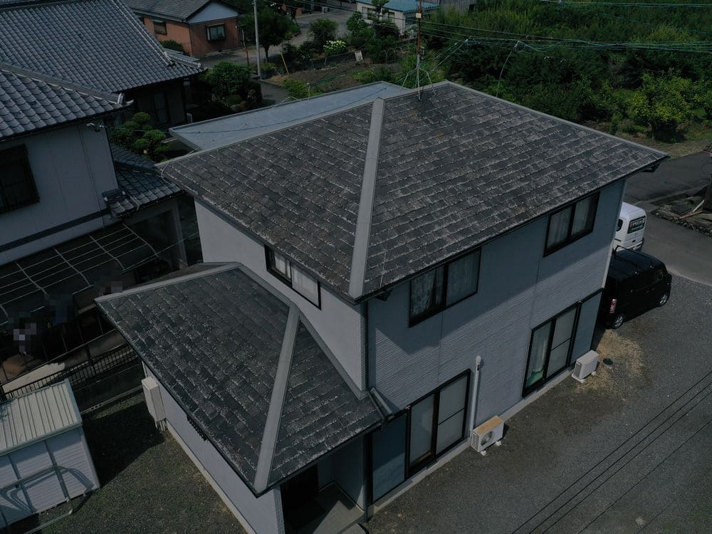 屋根_施工前3 生駒市の外壁塗装、屋根カバー工事をリペイント匠が施工した写真