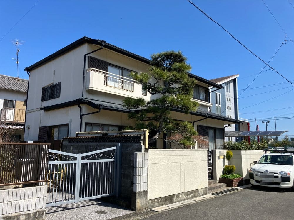 奈良市の外壁塗装、屋根塗装をリペイント匠が施工した写真