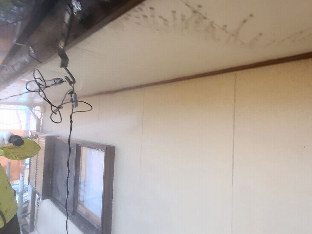 Y様(奈良市桜花台)高圧洗浄(外壁) 奈良市の外壁塗装をリペイント匠が施工した写真