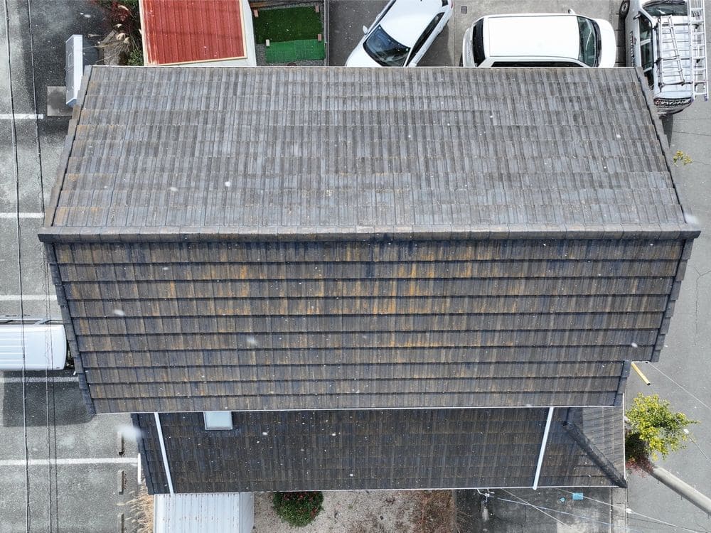 K様(久居)施工前_屋根全体 (1) 奈良市の外壁塗装、屋根塗装をリペイント匠が施工した写真