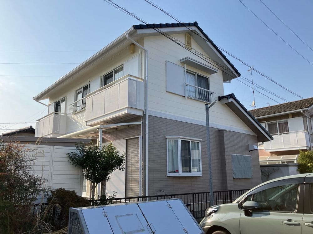 K様(久居)施工後_外壁全体 (2) 奈良市の外壁塗装、屋根塗装をリペイント匠が施工した写真