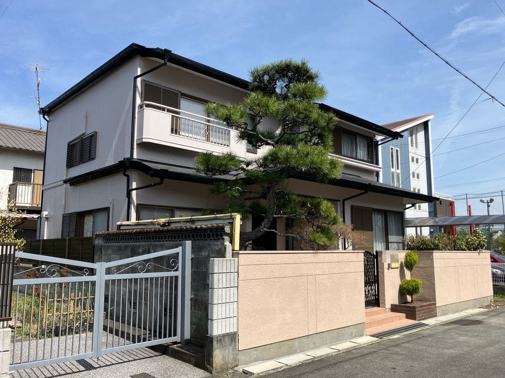 奈良市の外壁塗装、屋根塗装をリペイント匠が施工した写真