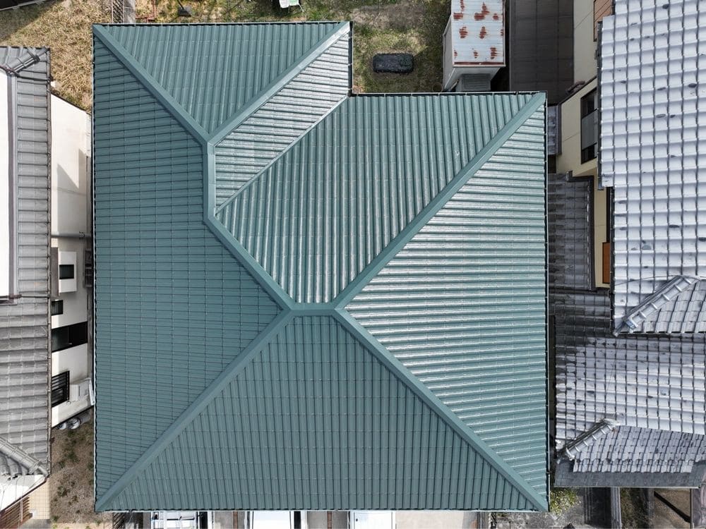 K様(橿原市希望が丘)_施工後_屋根全体 橿原市の外壁塗装、屋根塗装をリペイント匠が施工した写真