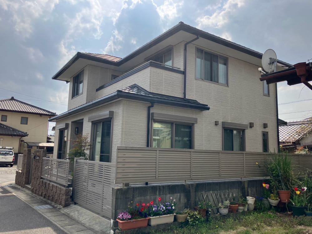 奈良市の外壁塗装をリペイント匠が施工した写真
