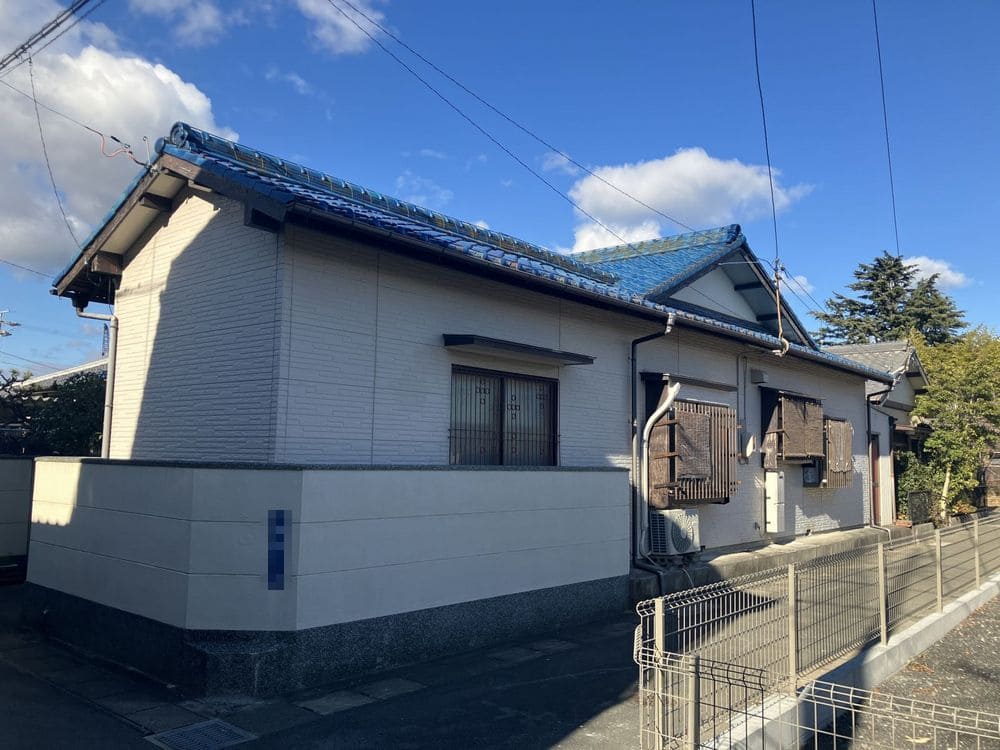 奈良市I様 施工前_外壁全体 (2) 奈良市の外壁塗装をリペイント匠が施工した写真