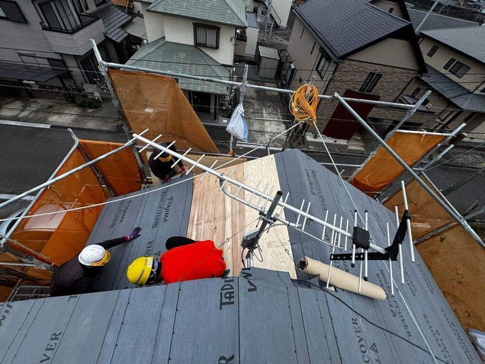 H様(奈良市)屋根_ルーフィング張り 奈良市の屋根葺き替え工事をリペイント匠が施工した写真