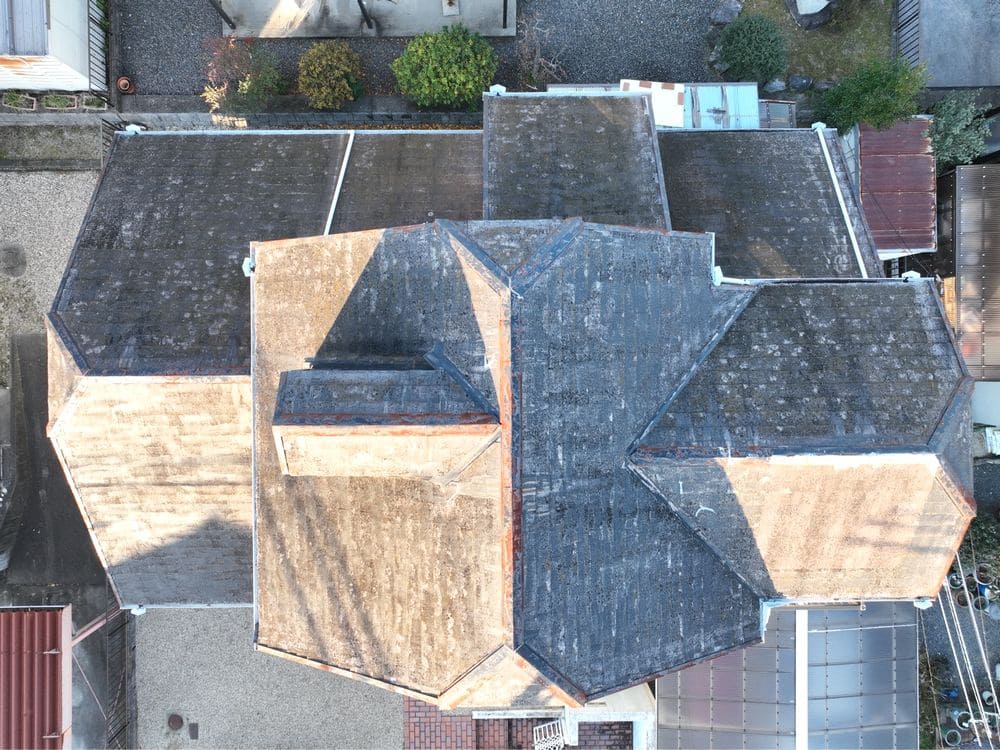 K様(奈良市)施工前_屋根全体 奈良市の外壁屋根塗装をした例 奈良市の外壁屋根塗装をリペイント匠が施工した写真