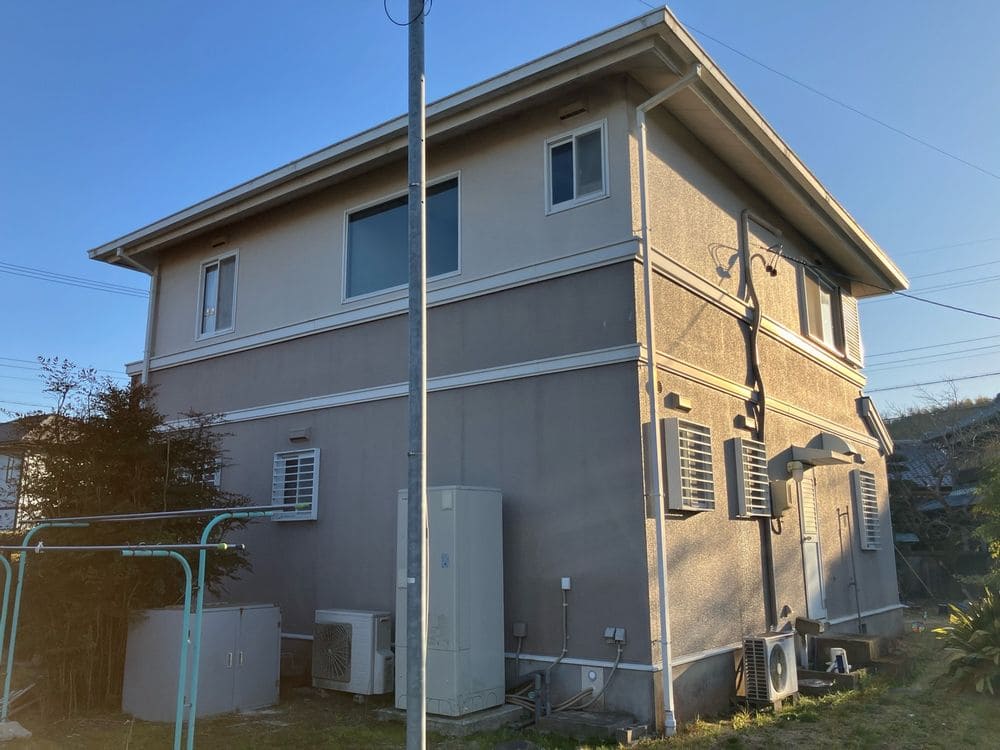 B様(奈良市分部)_施工前_外壁全体 (4) 奈良市の外壁塗装、屋根塗装、防水工事をリペイント匠が施工した写真