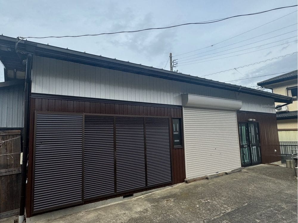 H様(奈良市北勢町)施工後_外壁全体 奈良市の外壁塗装、屋根塗装をリペイント匠が施工した写真