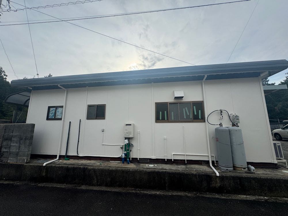 H様(奈良市北勢町)施工後_外壁全体 (3) 奈良市の外壁塗装、屋根塗装をリペイント匠が施工した写真
