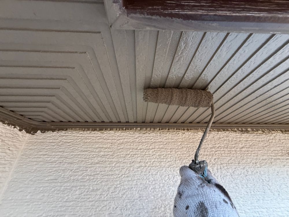 H様(生駒市)軒天_2回目 生駒市の外壁塗装をリペイント匠が施工した写真