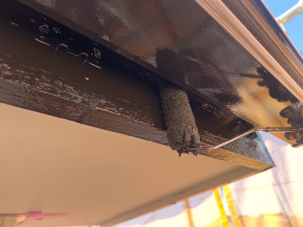 T様(奈良市)鼻隠し(上塗り) 奈良市の外壁屋根塗装をリペイント匠が施工した写真