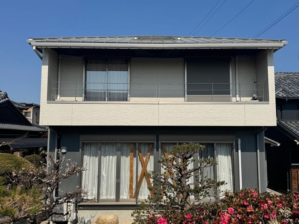 M様(生駒市)施工前_外壁全体 (3) 生駒市の外壁塗装、屋根塗装をリペイント匠が施工した写真