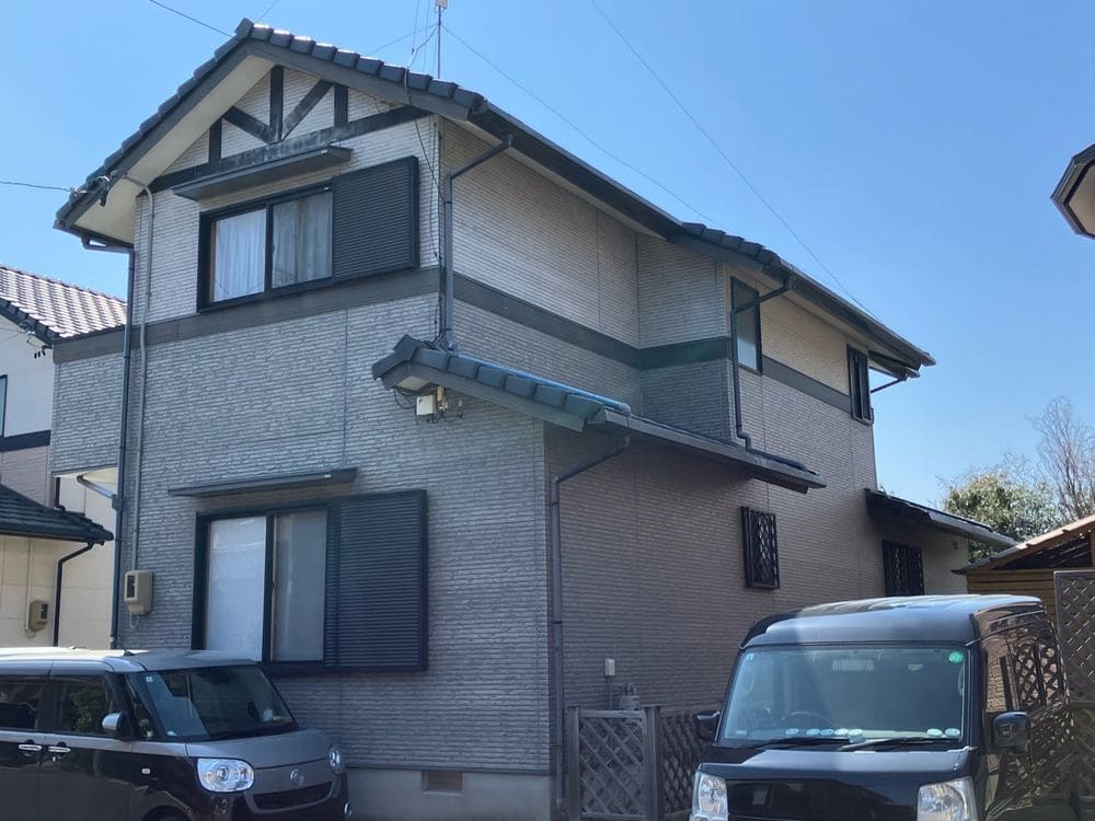 I様(奈良市藤方)施工前_外壁全体 (2) 奈良市の外壁塗装をリペイント匠が施工した写真