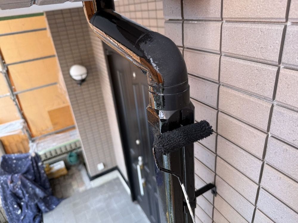 T様(橿原市)樋(中塗り) 橿原市の屋根塗装をリペイント匠が施工した写真